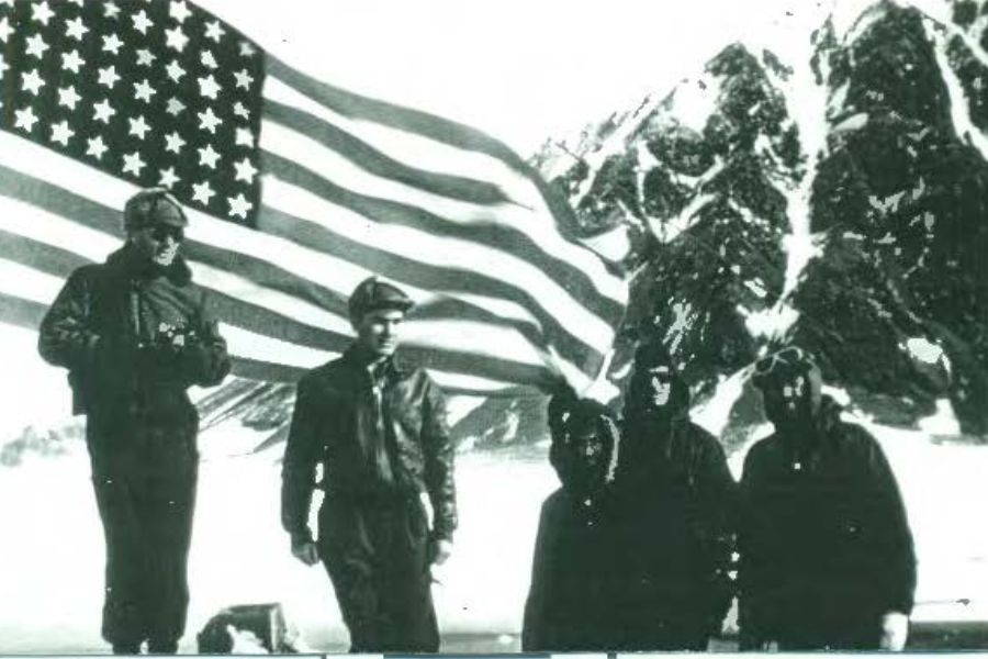 Georges De Giorgio American Antarctica Flag Group Photo